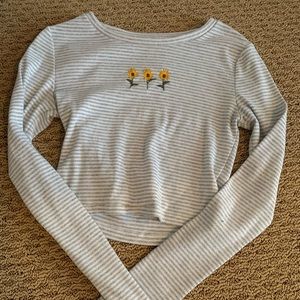 Cropped sunflower long sleeve